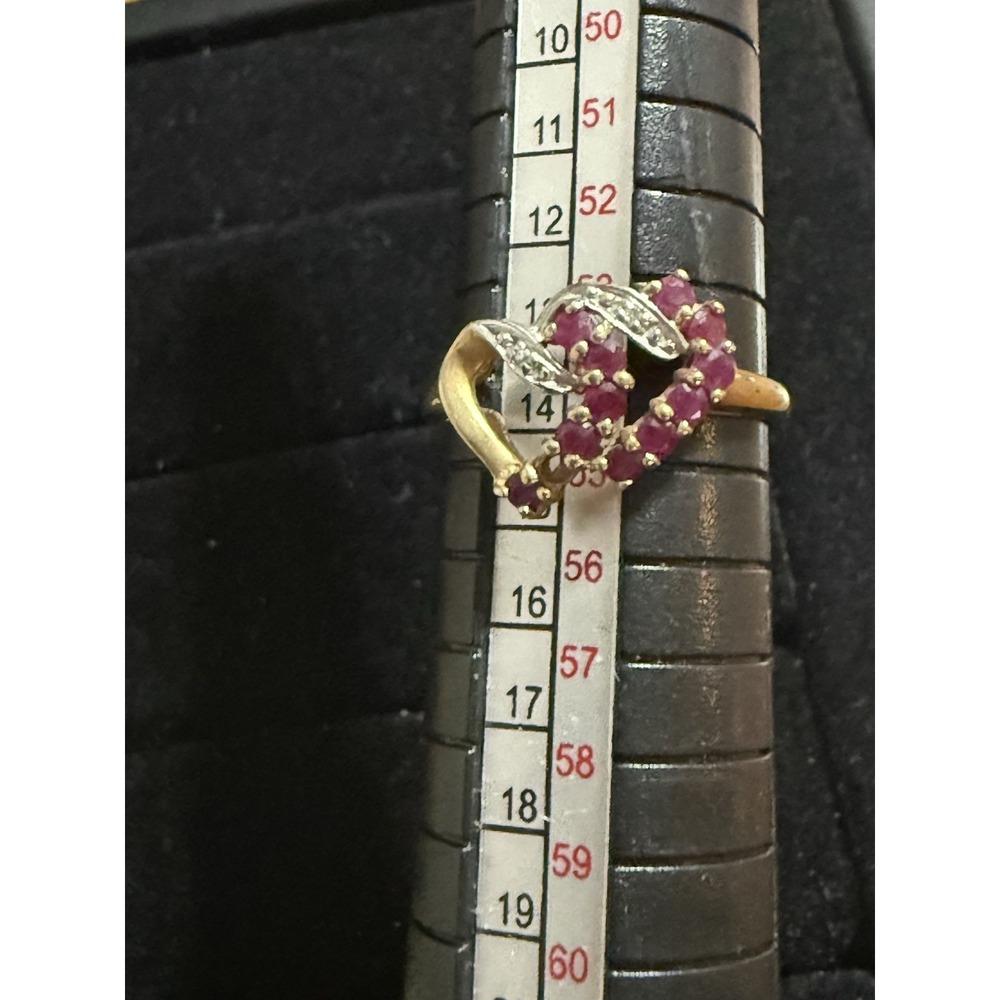 10kt Yellow Gold Ruby Double Heart Ring CTS Size 7 One Stone Missing Fix Scrap